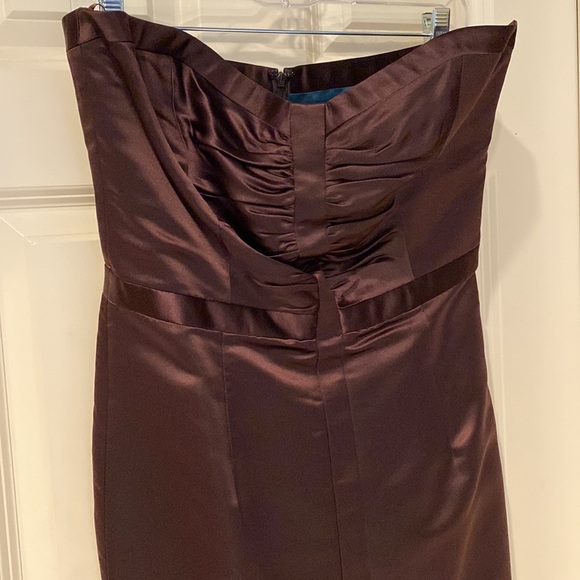 Dress - Picture 6 of 8